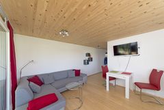 Wohnzimmer im Familienhaus in Uhldingen am Bodensee - ZMH.com